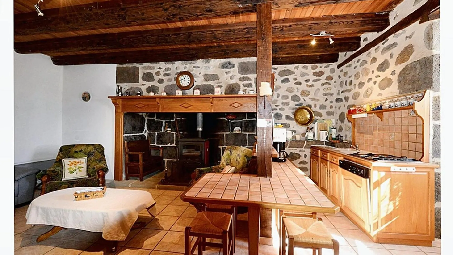 Maison Confortable Avec Vue Sur La Montagne A Le Fau Le Fau  France